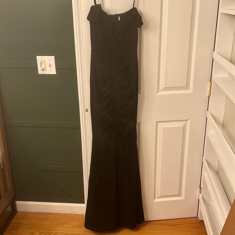 Black off shoulder dress brand new size S